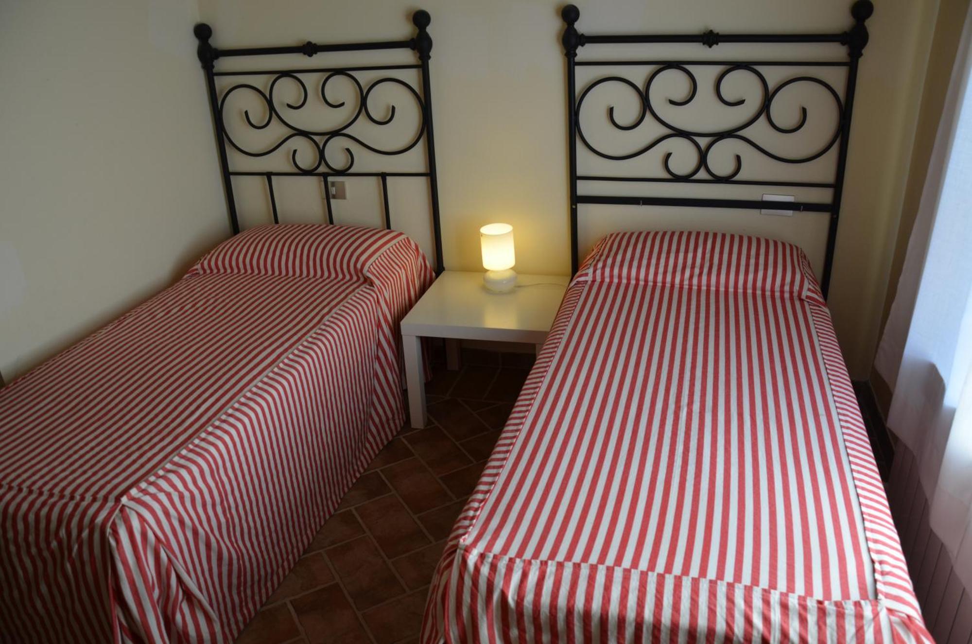 Agriturismo Sant'Alfredo Monteroni dʼArbia Habitación foto